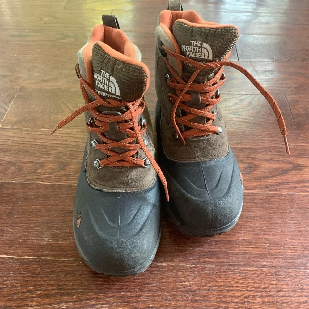 The North Face Brown Black orange waterproof Outdoor winter snow Boots 5 chilkat